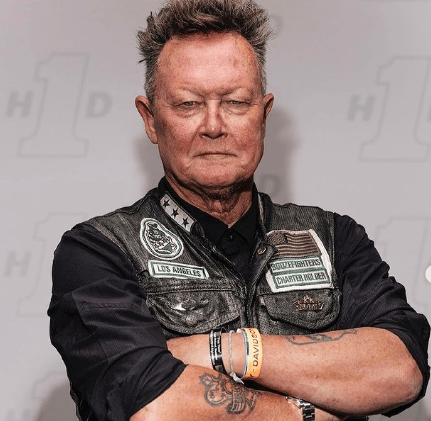 Robert Patrick tritt der zweiten Staffel von Reacher bei