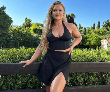 Sophia Thiels Fitness-Reise über die Oberfläche hinaus