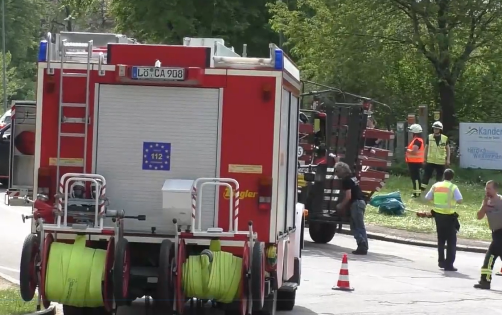 Schock in Südbaden: 30 Verletzte nach Maiwagen-Unfall in Kandern!